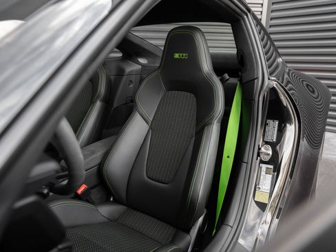 Certified 2024 Porsche 911 Carrera T RWD image 5