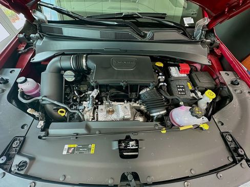 New 2025 Jeep Compass Latitude w/ Convenience Group image 32