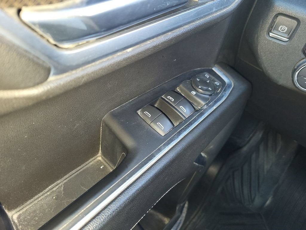 Used 2022 Chevrolet Silverado 1500 RST AWD/4WD image 29