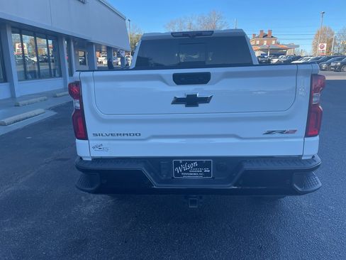 Used 2024 Chevrolet Silverado 1500 ZR2 w/ Technology Package image 11