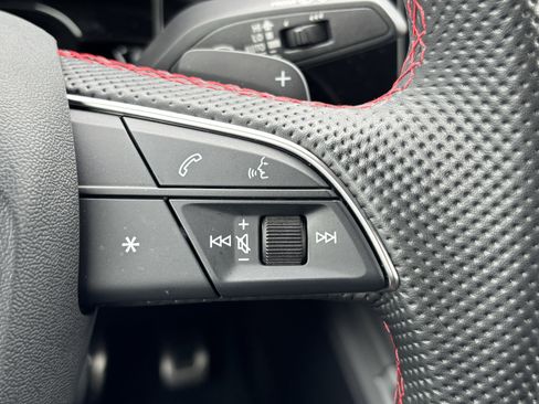 Used 2025 Audi Q3 2.0T Premium Plus w/ Premium Plus Package image 20