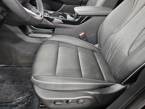 Used 2025 Buick Envision Avenir AWD/4WD image 14