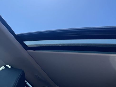 Used 2021 Nissan Rogue SL w/ Premium Package image 6