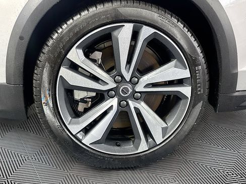 Used 2025 Volvo V60 B5 Cross Country Plus AWD/4WD image 31