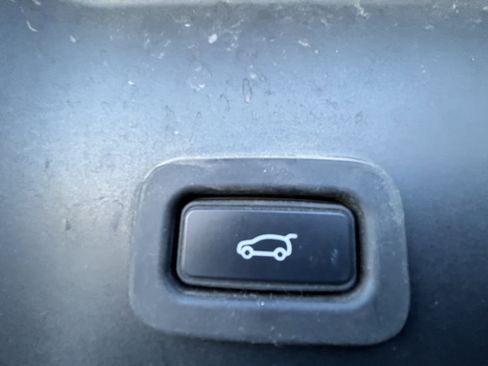 Used 2021 Land Rover Range Rover Evoque S image 33