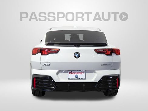 Used 2025 BMW X2 xDrive28i w/ M Sport Package AWD/4WD image 6