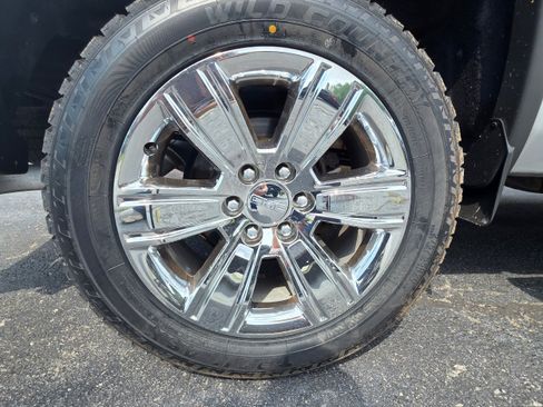 Used 2018 GMC Sierra 1500 SLT AWD/4WD image 24