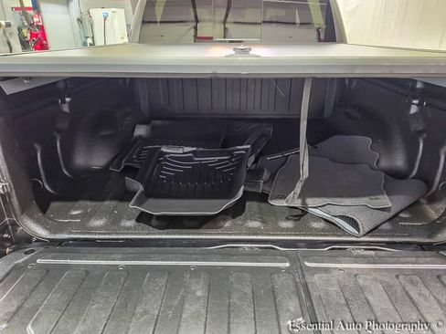Used 2020 RAM 1500 Laramie w/ Sport Appearance Package AWD/4WD image 22