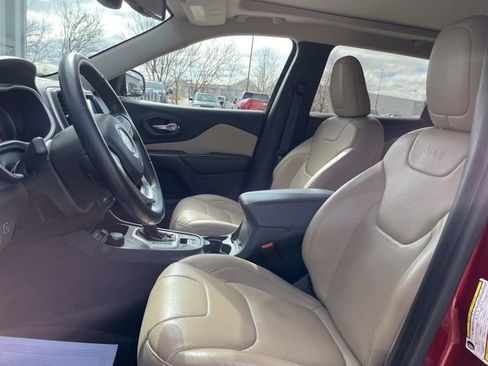 Used 2016 Jeep Cherokee Limited w/ Luxury Group image 11