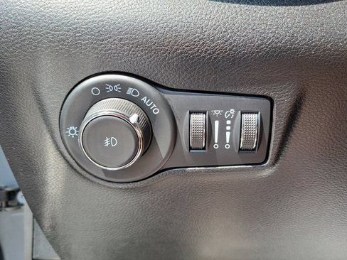 Used 2023 Jeep Compass High Altitude w/ Driver Assist Group I AWD/4WD image 13