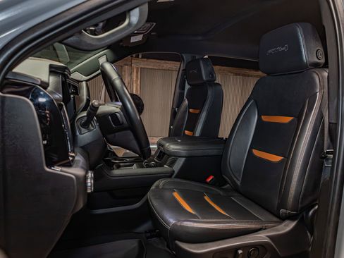 Used 2024 GMC Sierra 3500 AT4 w/ Technology Package image 19