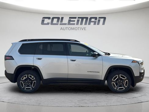 New 2026 Jeep Cherokee Limited AWD/4WD image 6