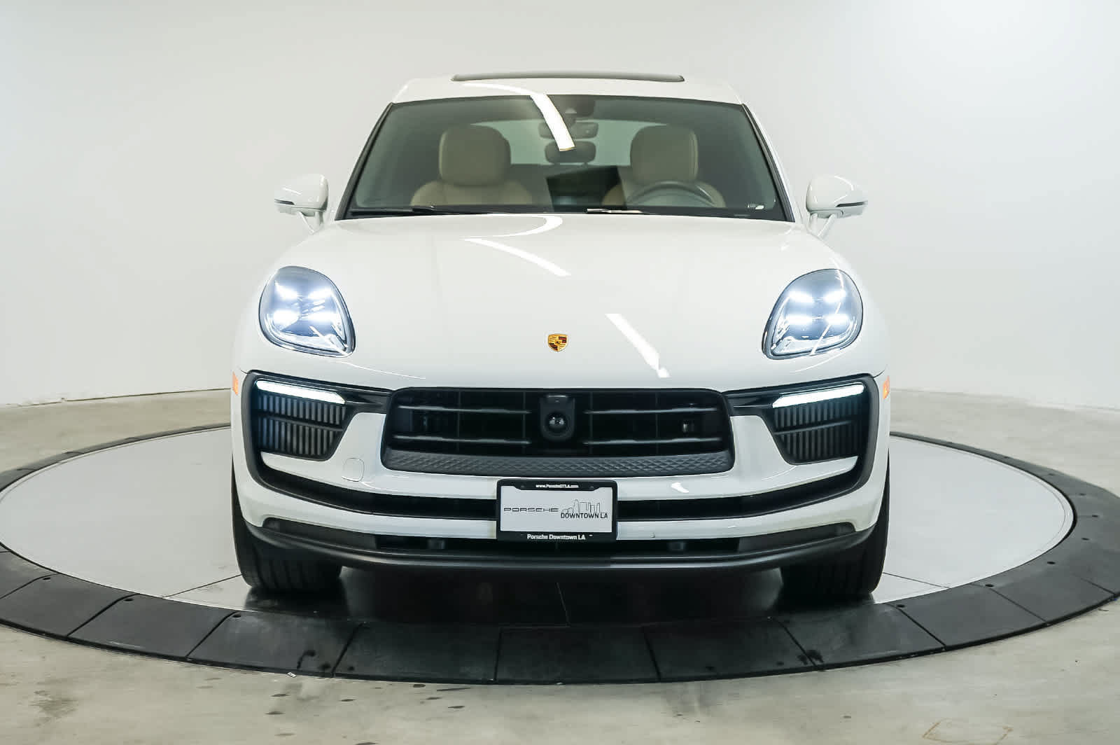 Certified 2026 Porsche Macan S AWD/4WD image 6