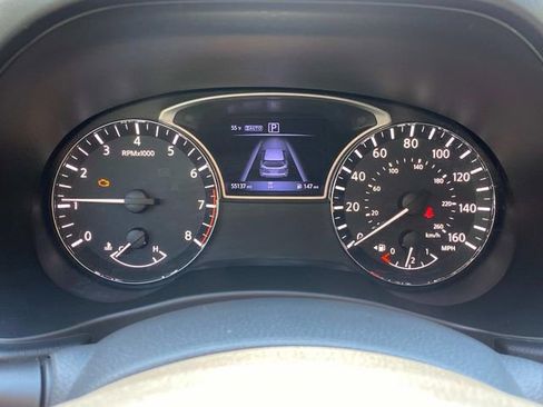 Used 2019 Nissan Pathfinder S image 17