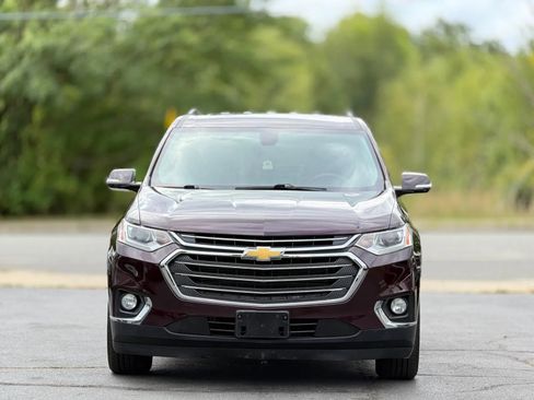 Used 2018 Chevrolet Traverse LT w/ LPO, Floor Liner Package AWD/4WD image 2