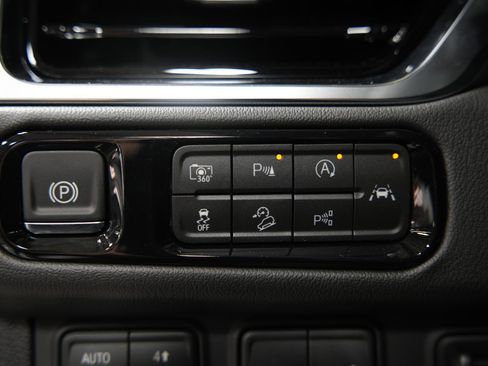 New 2026 GMC Yukon Denali w/ Denali Reserve Package image 37