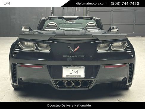 Used 2016 Chevrolet Corvette Z06 w/ 3LZ Preferred Equipment Group image 6