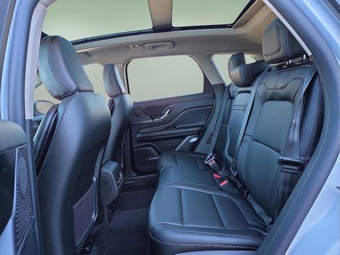 New 2026 Lincoln Corsair Premiere image 10