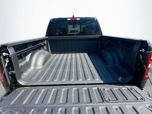 New 2026 RAM 1500 Laramie AWD/4WD image 29