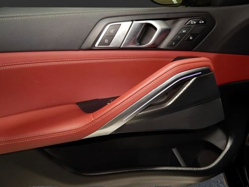 Used 2023 BMW X6 xDrive40i w/ M Sport Package image 9