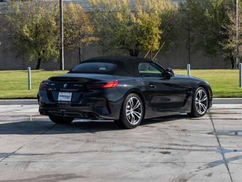 Certified 2025 BMW Z4 M40i w/ Premium Package image 7