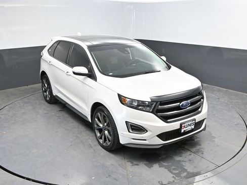 Used 2017 Ford Edge Sport w/ Equipment Group 401A AWD/4WD image 40