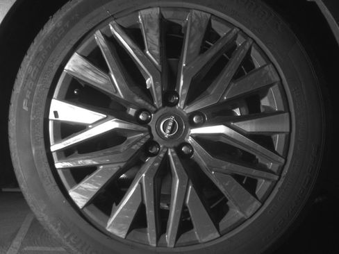 Used 2025 Nissan Altima 2.5 SV image 13