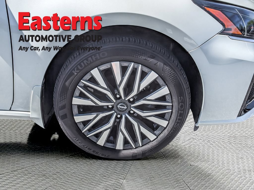 Used 2024 Nissan Altima 2.5 SV AWD/4WD image 25