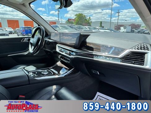 Used 2025 BMW X7 xDrive40i AWD/4WD image 62