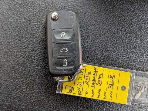 Used 2016 Volkswagen Jetta Sport image 33