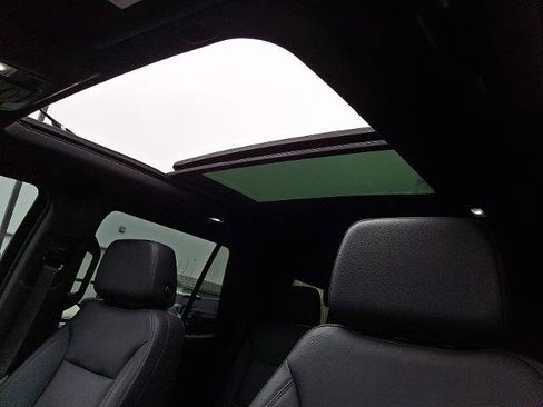 Certified 2023 Chevrolet Tahoe Z71 w/ Luxury Package image 12