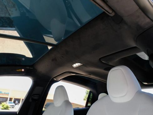 Used 2026 Tesla Model X Plaid AWD/4WD image 4