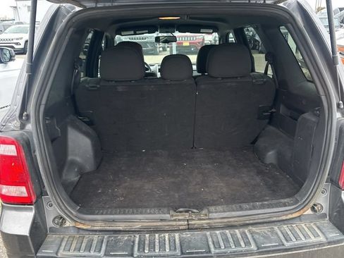 Used 2011 Ford Escape XLT w/ Class II Trailer Tow Pkg AWD/4WD image 18
