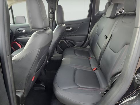 Used 2020 Jeep Renegade Trailhawk w/ Premium Leather Group image 14