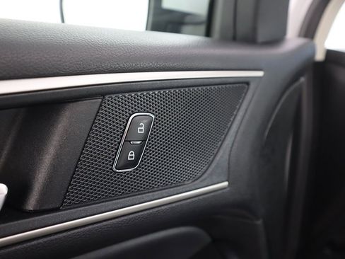 Used 2024 Ford Edge SEL image 38