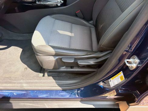 Used 2024 Chevrolet Trax LT w/ Driver Confidence Package FWD image 20