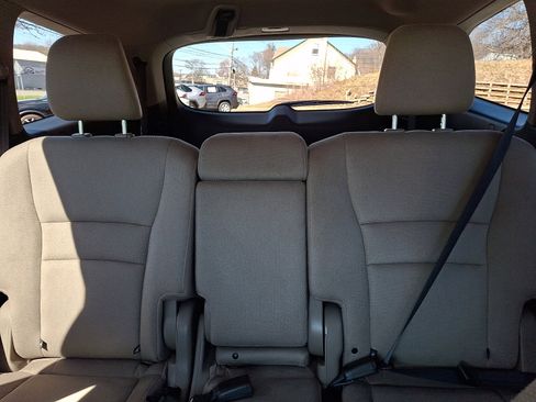 Certified 2017 Honda Pilot LX image 19