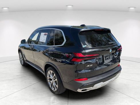 Certified 2025 BMW X5 sDrive40i w/ Climate Comfort Package RWD image 6