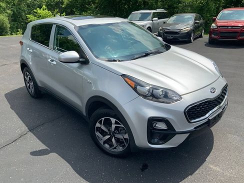 Used 2020 Kia Sportage LX AWD/4WD image 2