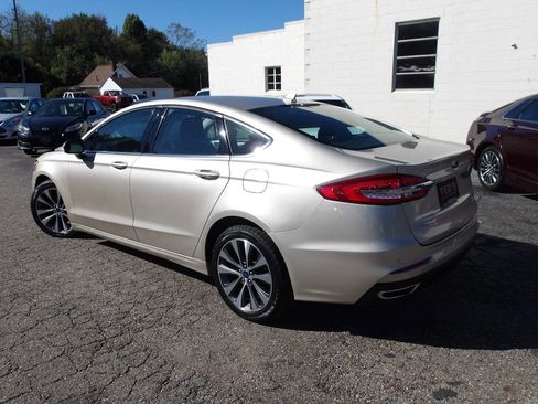 Used 2019 Ford Fusion SE image 5