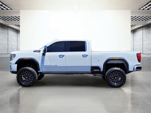 Used 2022 GMC Sierra 2500 Denali w/ Denali Ultimate Package AWD/4WD image 11