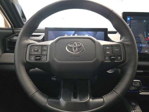 Used 2026 Toyota RAV4 XSE w/ Panoramic Sun Roof Package AWD/4WD image 11