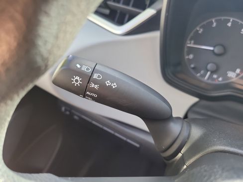 Used 2024 Toyota Corolla LE image 30