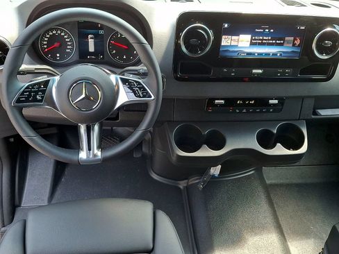 New 2026 Mercedes-Benz Sprinter 2500 image 7