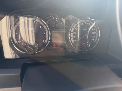 Used 2012 RAM 1500 Big Horn w/ Luxury Group image 14