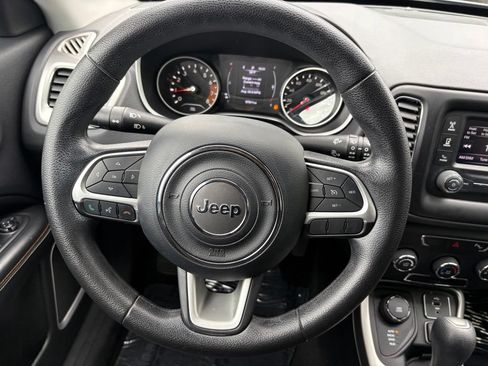 Used 2017 Jeep Compass Sport w/ Tech Group AWD/4WD image 19