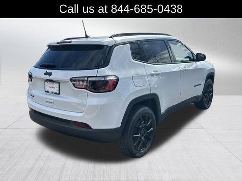 New 2026 Jeep Compass Latitude image 5