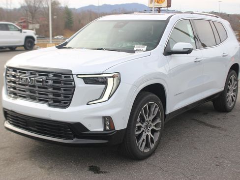 New 2026 GMC Acadia Denali Ultimate image 3