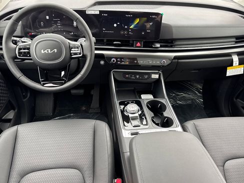New 2026 Kia Carnival SX Prestige image 13