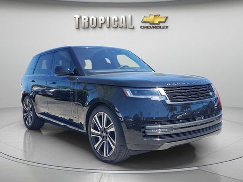 Used 2023 Land Rover Range Rover SE image 5
